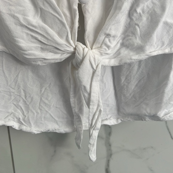 Button up tie blouse - Picture 3 of 5